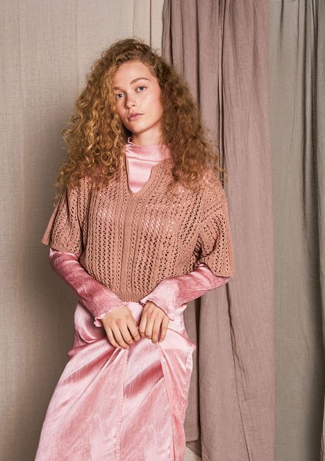 Hovedbilde April bluse - Gratis strikkeoppskrift