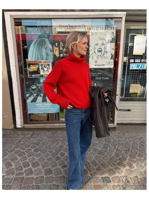 Hovedbilde PK-278  Scarlet Sweater oppskrift