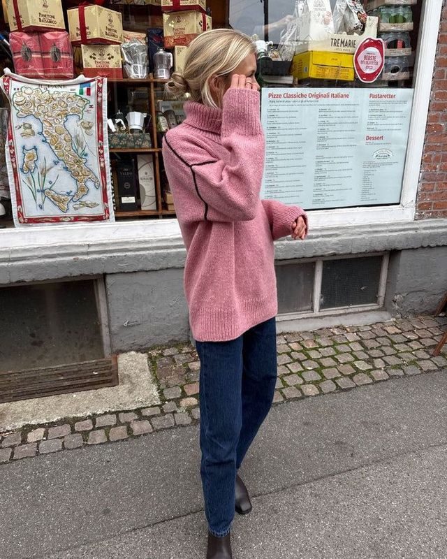 Linea Sweater