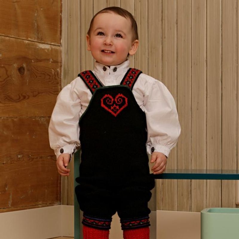 Baby 21 - Festdrakter 