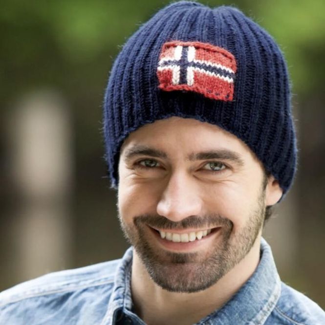 Hovedbilde Luer med flagg og striper 